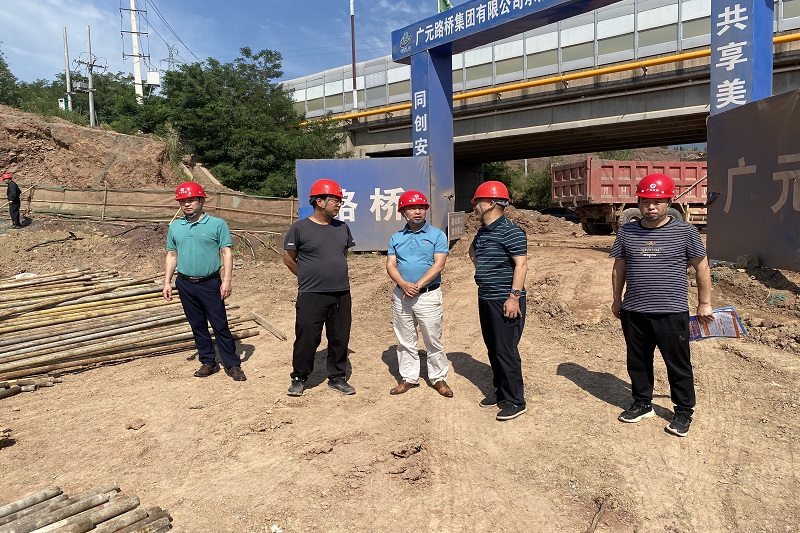 ����ΰ���顰�徲�����¡��˶���չ����